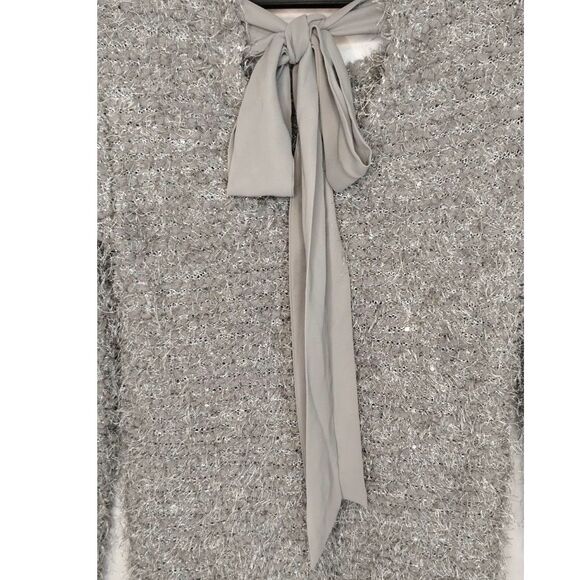 JENNIFER LOPEZ grey silver glitter furry size XSmall Sweater tie silk back - Picture 6 of 10